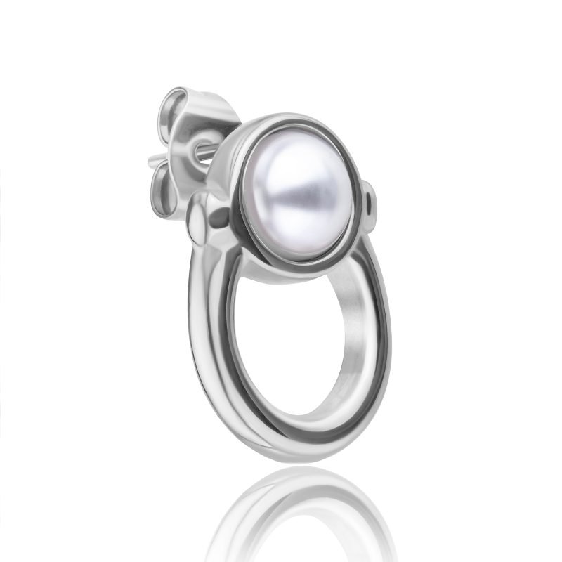 Maja Silver Stud Earrings - Image 3
