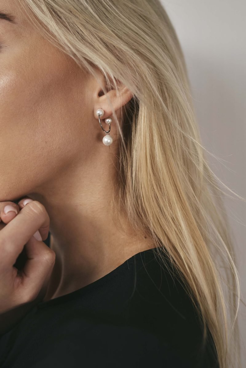 Klara Silver Stud Earrings - Image 2