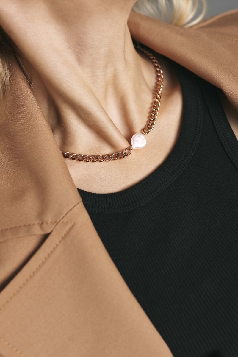 Mia Gold Necklace - Image 4