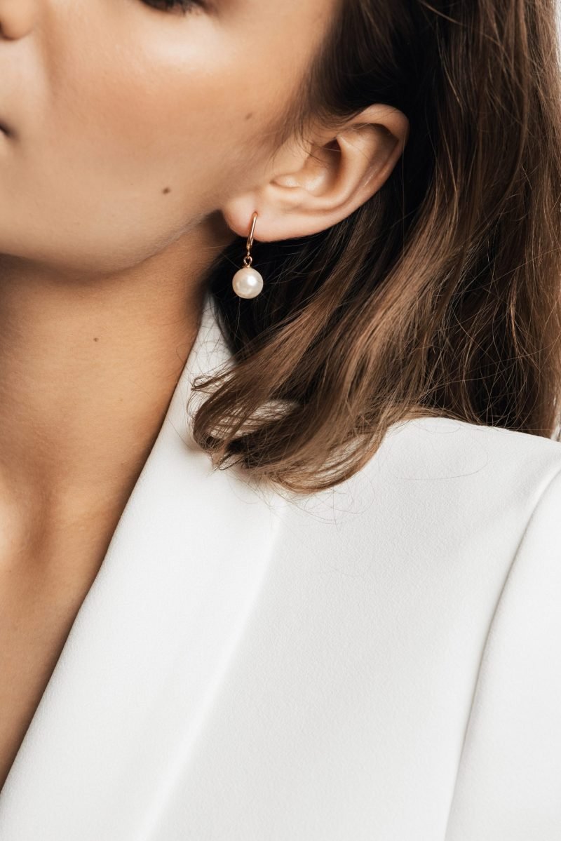 Bella Pearl Rose Gold Earrings - Image 2