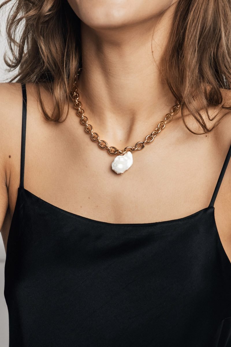 Chloe White Pearl Rose Gold Necklace - Image 2